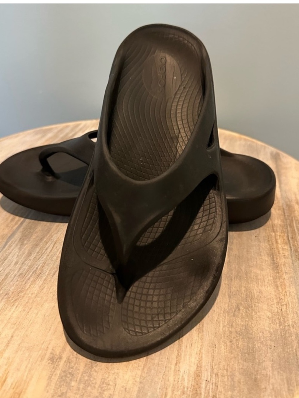 OOFOS original black sandal Unisex Men’s 5 Women’s 7